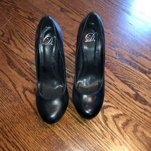 Black ~5 inch heals